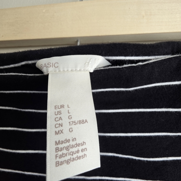 H&M Black and White Striped Mini Skirt - Picture 3 of 5